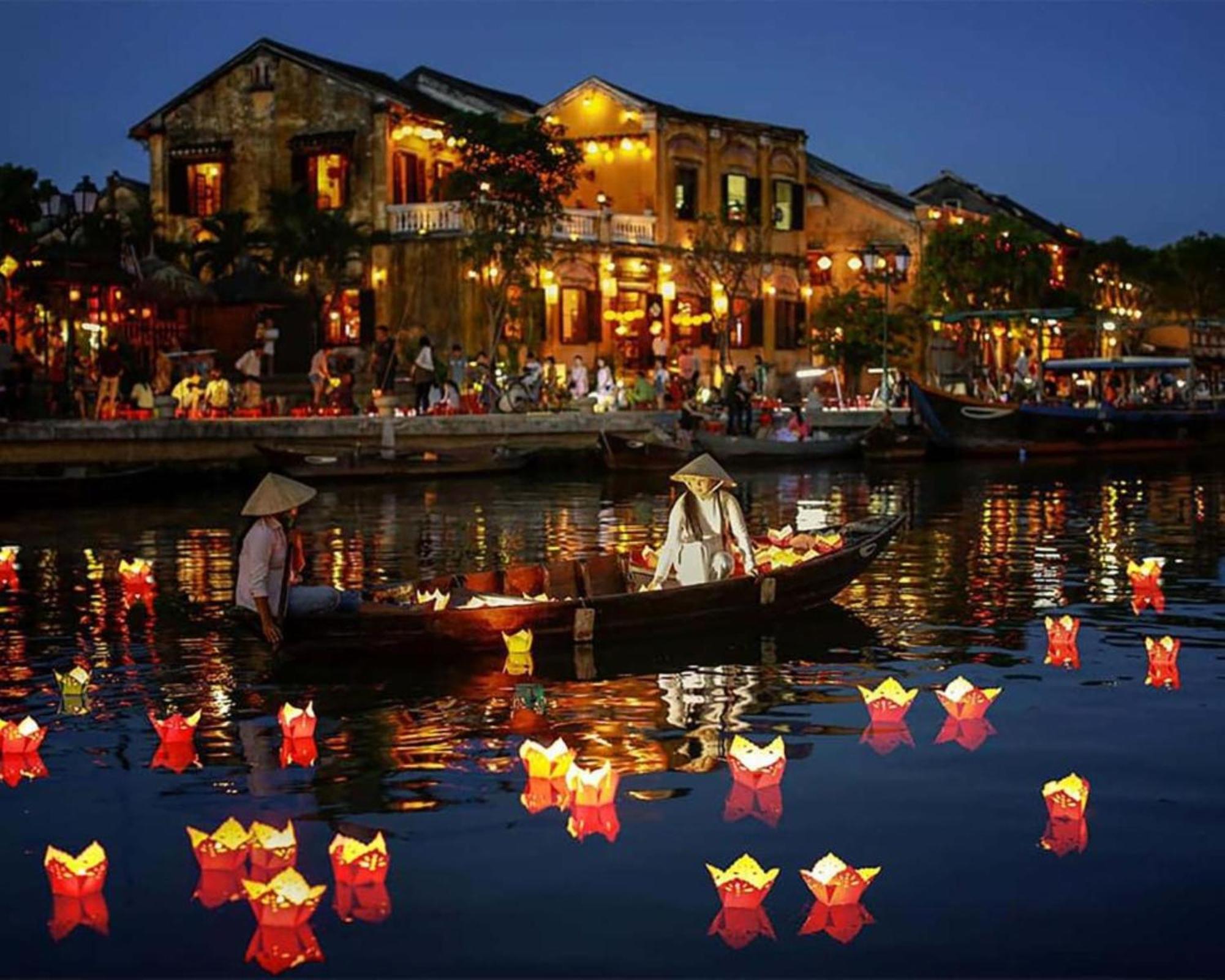 Qualia De Hotel Hoi An - Rooftop Bar City View ภายนอก รูปภาพ