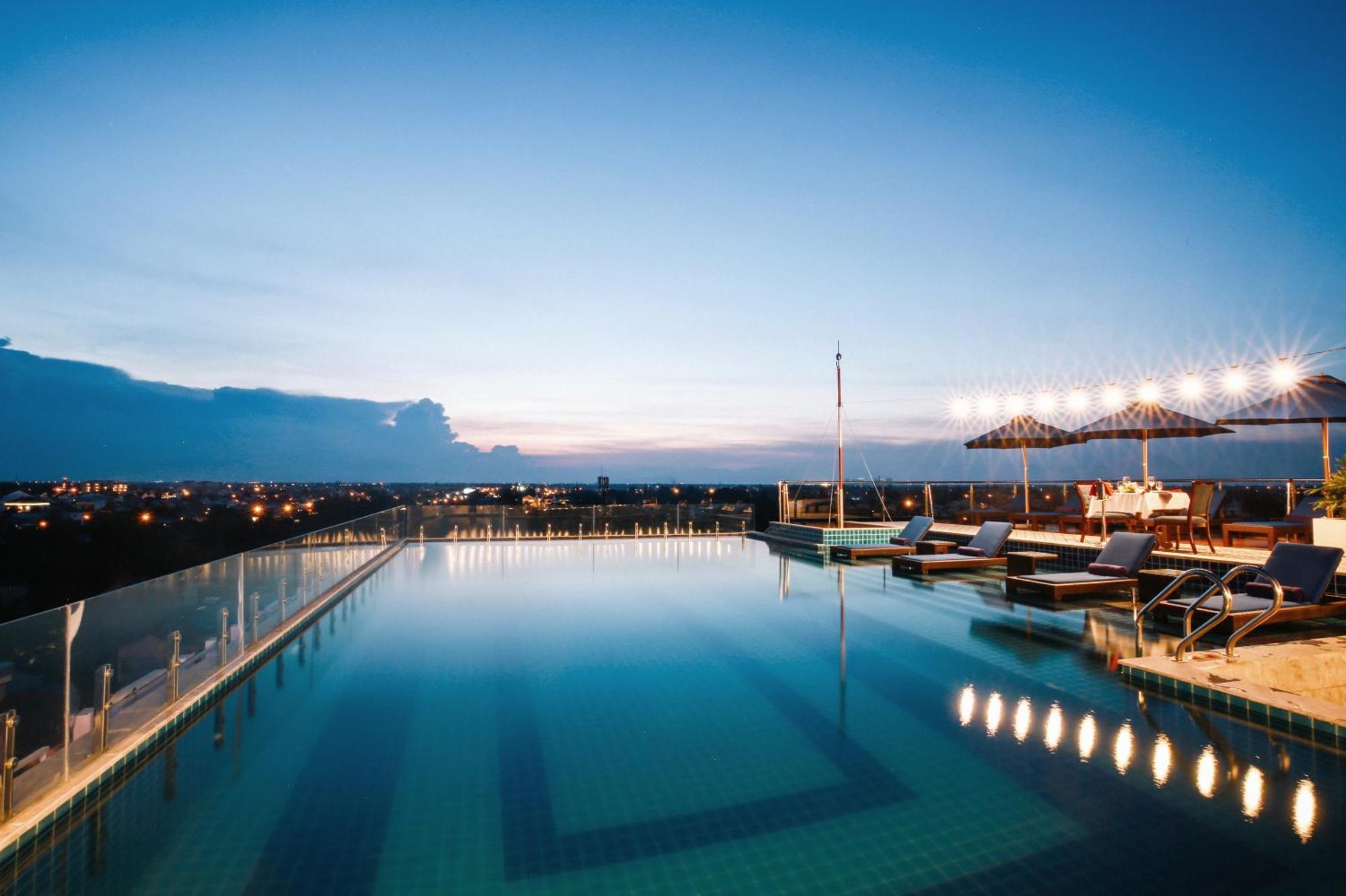 Qualia De Hotel Hoi An - Rooftop Bar City View ภายนอก รูปภาพ