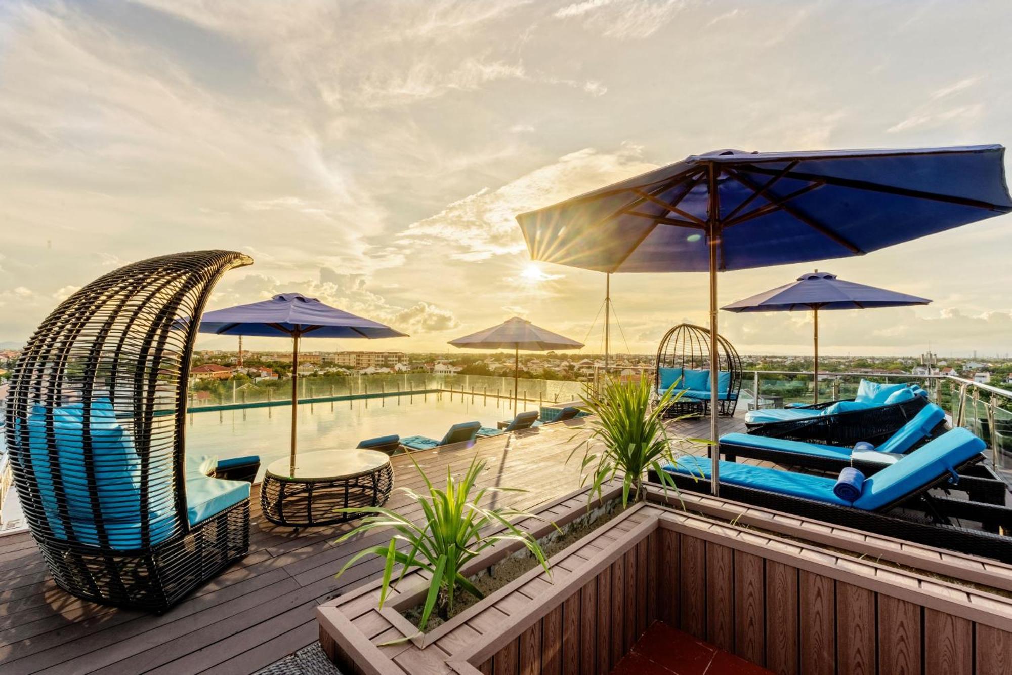 Qualia De Hotel Hoi An - Rooftop Bar City View ภายนอก รูปภาพ